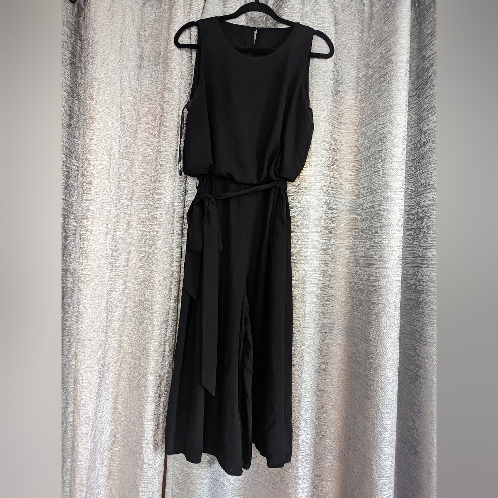 Vince Camuto Black Jumpsuit Capri Leg